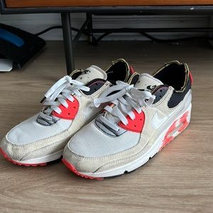 Mens Nike Air Max 90 Premium Sneaker Size 10.5